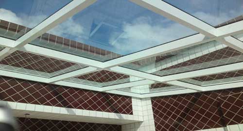 Foto cobertura em vidro e aluminio - 1